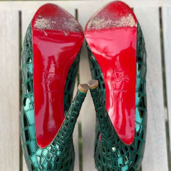 CHRISTIAN LOUBOUTIN peep toe emerald green mirror platform pumps - Picture 6 of 8
